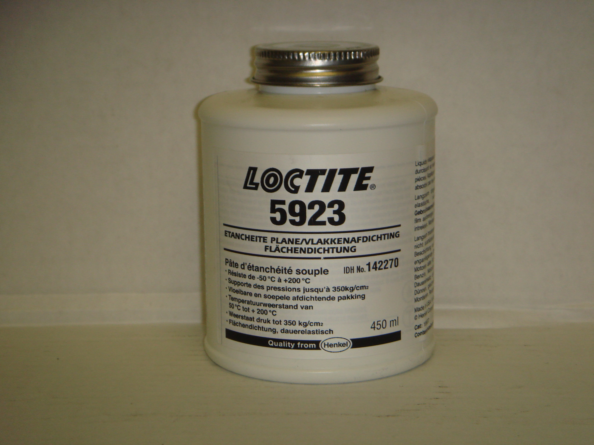 Купить Loctite 142270 Уплотнитель незастывающий кистевой (банка), 450 мл
